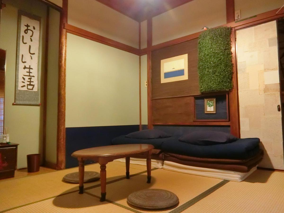 Japanese-Style Twin Room with Shared Bathroom